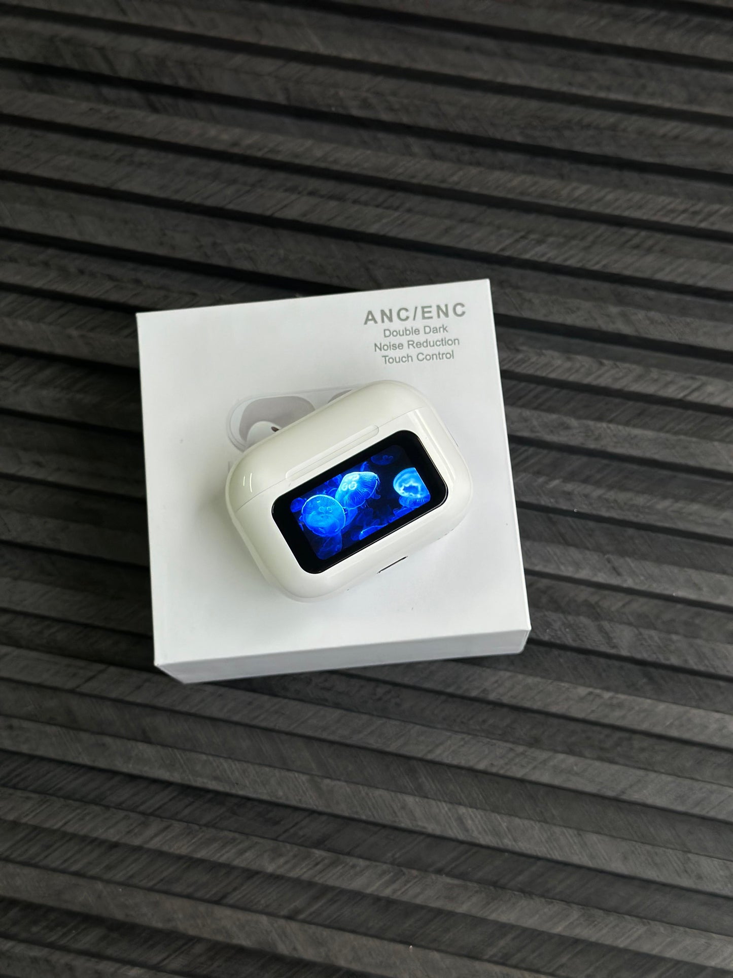 APPLE AIRPODS PRO DISPLAY